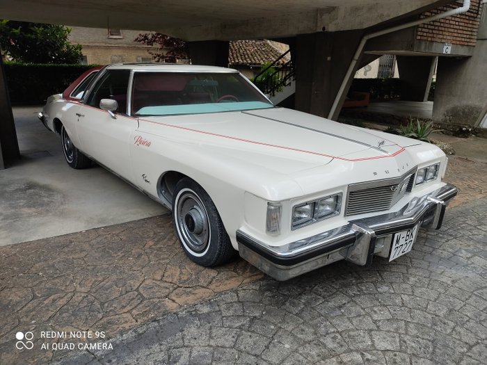 Buick Riviera 1976