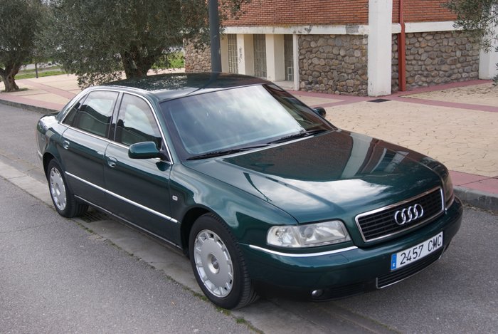 Audi A8 L Quattro Security - ex Luis del Olmo 2003
