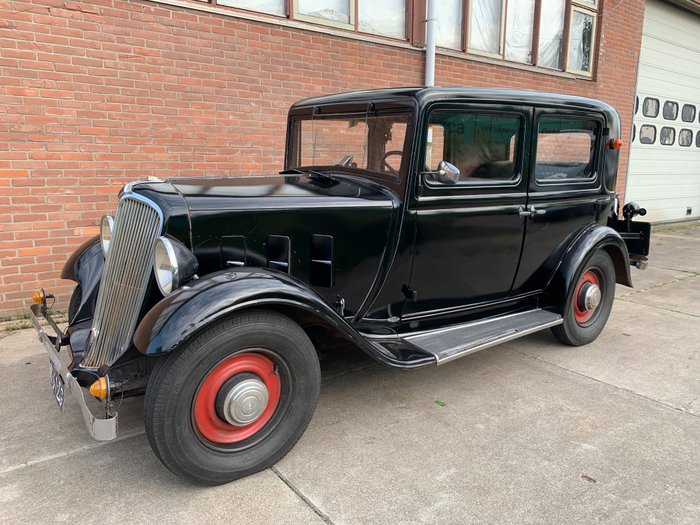 Renault Monaquattre 1934