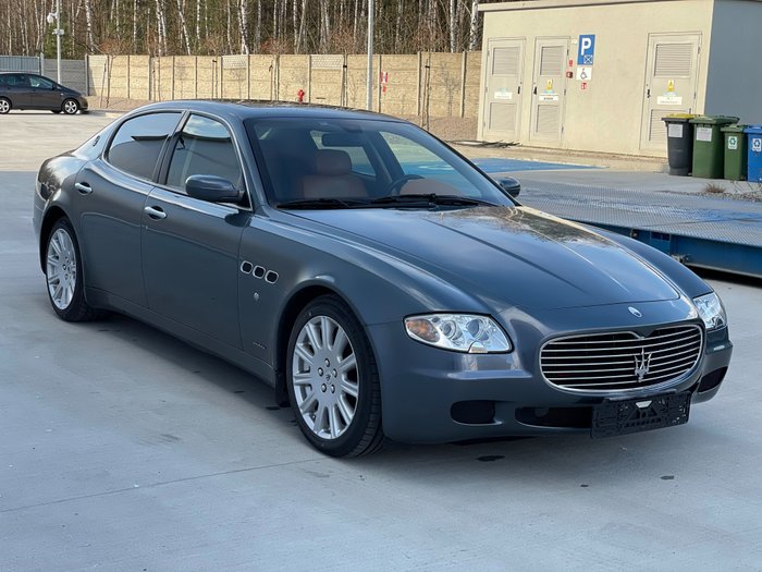 Maserati Quattroporte 2004