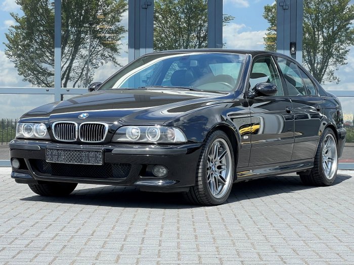 BMW M5 E39 1999