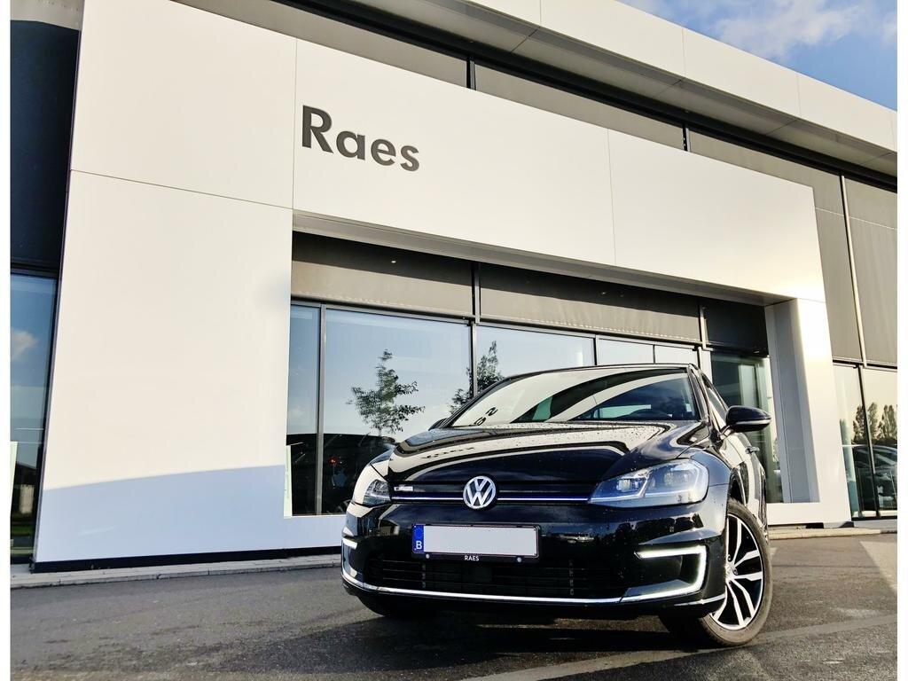Volkswagen e-Golf 35.8kWh E-Golf