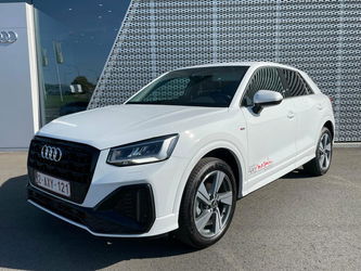 Audi Q2 S line 30 TFSI 81(110) kW(ch) 6 vitesses*sièges cuir* vitres assombries* Climatisation* Cruise control* Clé confort* Shadow look* Hayon électrique
