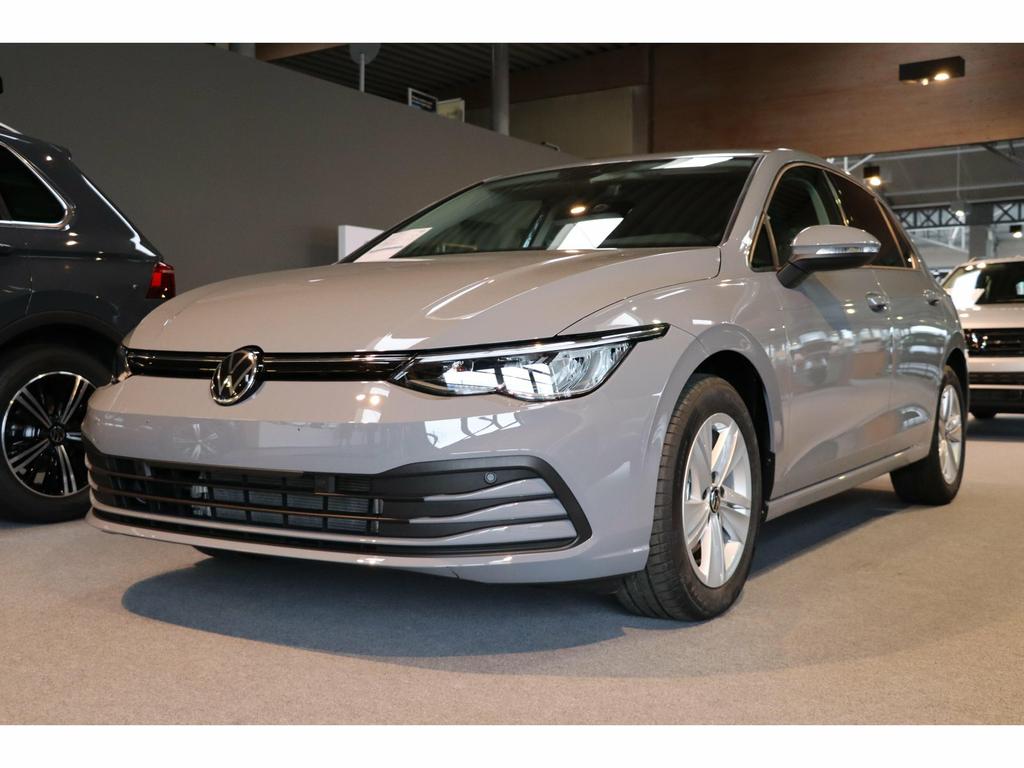 Volkswagen Golf VIII 1.5 eTSI Life OPF DSG