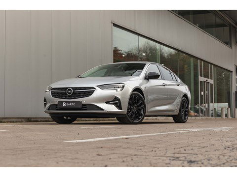 Opel Insignia 1.5Diesel AT8!/Elegance/Black Gloss Alu./Volledig Leder/Camera/Dodehoeksens./..