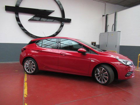 Opel Astra GS-Line 130PK