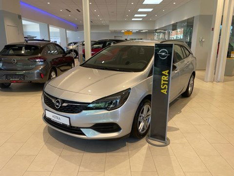 Opel Astra Sports Tourer Astra ST Edition 1.2t 130pk met daginschrijving