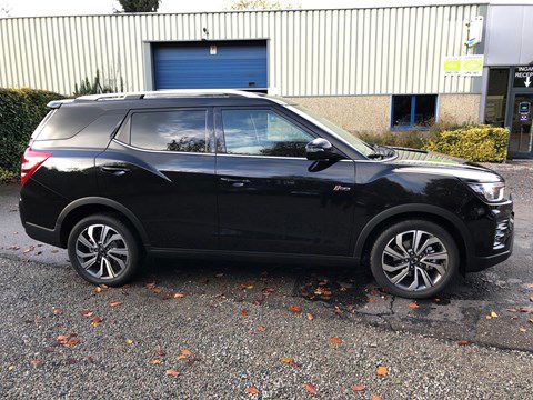 SsangYong Tivoli DIRECTIEWAGEN Grand Onyx LPG