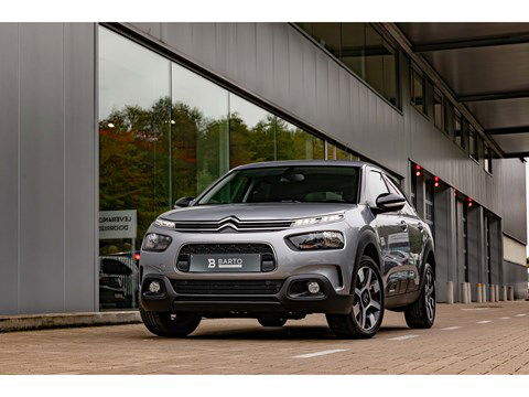 Citroen C4 Cactus 1.2Benz. 110pk/SHINE/Camera/Parkeersens./Auto. Airco/BIColor Velgen/..