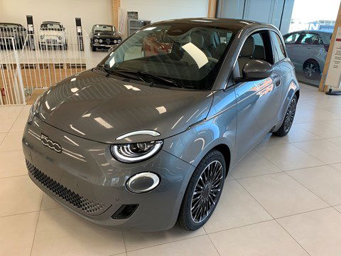 Fiat 500e LA PRIMA 87KW 118PK 0 km wagen