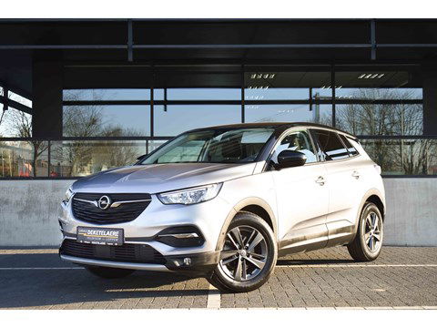 Opel Grandland X 1.2Turbo Innovation*Navi*Camera