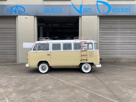 Volkswagen T2 Kombi