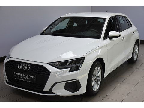 Audi A3 SPORTBACK 30 TFSI * PARKEERSENSOREN * ZETELVERWARMING *