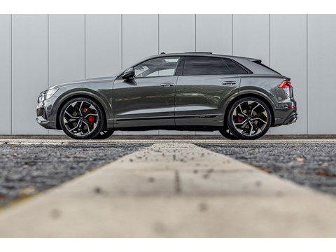 Audi SQ8 TFSI / Pano / Air susp. / Shadow / Tour / City /
