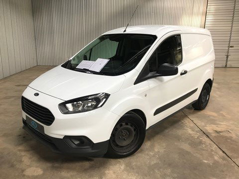 Ford Transit Courier 1.5 TDCi Trend Navi PDC *€ 7.500 NETTO*