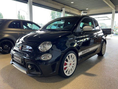 Abarth 695 ESSEESSE 1 OF 695