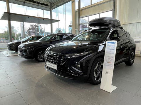 Hyundai Tucson HYBRID / Shine / STOCK