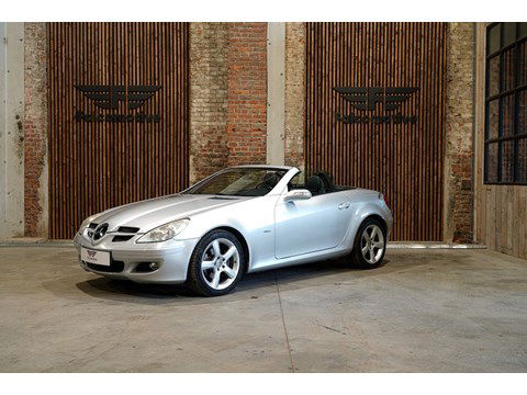Mercedes SLK 200 Mercedes-Benz SLK 200 EDITION*KOMPRESSOR*AUT*NAVI*XENON*EURO4*REBUY*