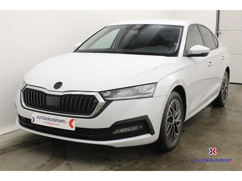 Skoda New Octavia 2.0 TDi 150 Ambition DSG CarPlay Zetelverwarming