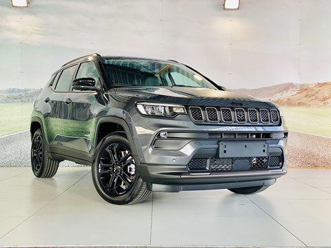 Jeep Compass UPLAND - 1.3 T4 PHEV 240 AT6 4