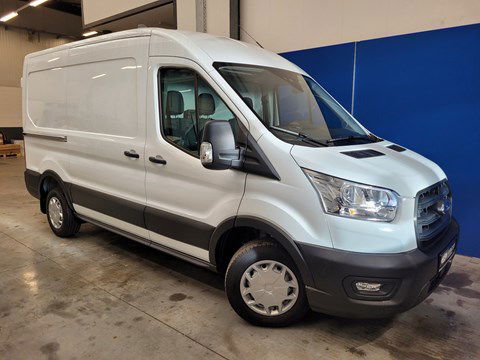 Ford Transit 2T - 310M - TREND - NIEUW! - BTW AFTREKBAAR - INCLUSIEF 3 ONDERHOUDSBEURTEN