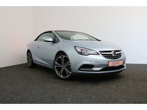 Opel Cascada 1.4 TURBO CABRIO *GPS*SENSOREN V+A*ZETEL+STUURVERW*ALU BI COLOR*XENON*
