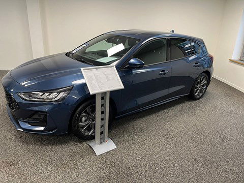 Ford Focus ST-Line Style 100% NEW !!