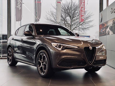 Alfa Romeo Stelvio Sprint - 2.0 TB 200 AT Q4