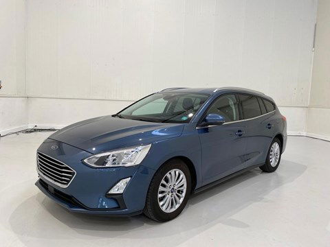Ford Focus * EcoBoost - Titanium - 125PK - 12 M Garantie *