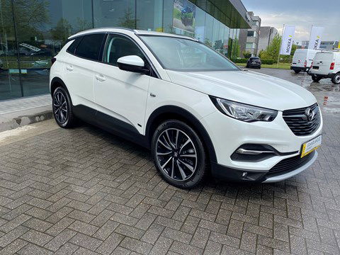 Opel Grandland X Innovation 1.6 Turbo Start/Stop Hybrid