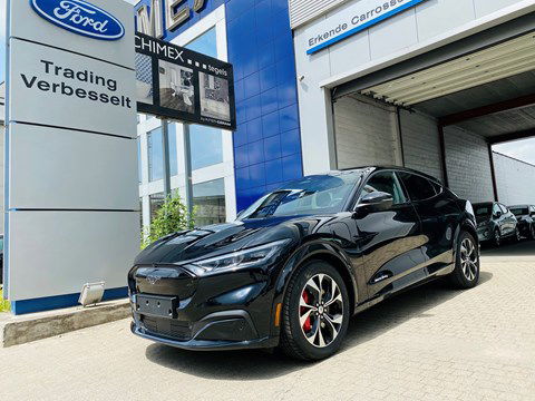 Ford Mustang Mach-E / AWD / SR / Technology Pack