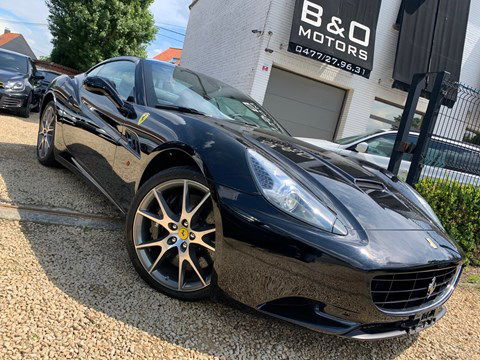 Ferrari California 4,3 V8 2+2 zit,/43000 km,zwart leder,Nieuwstaat