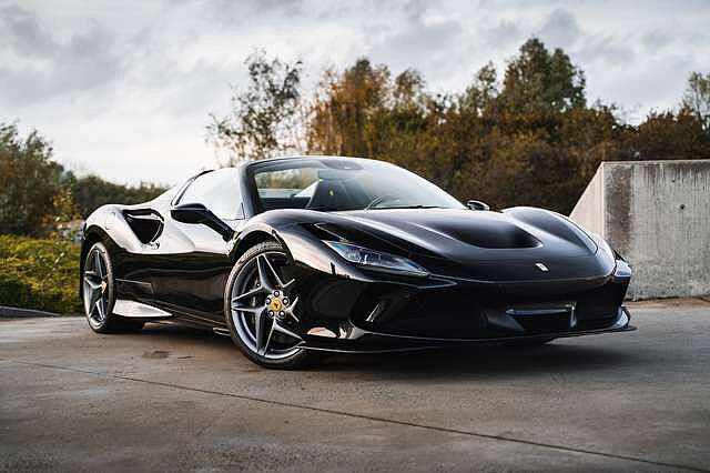 Ferrari F8 Carbon / Racing Seats / Camera / Nero Daytona