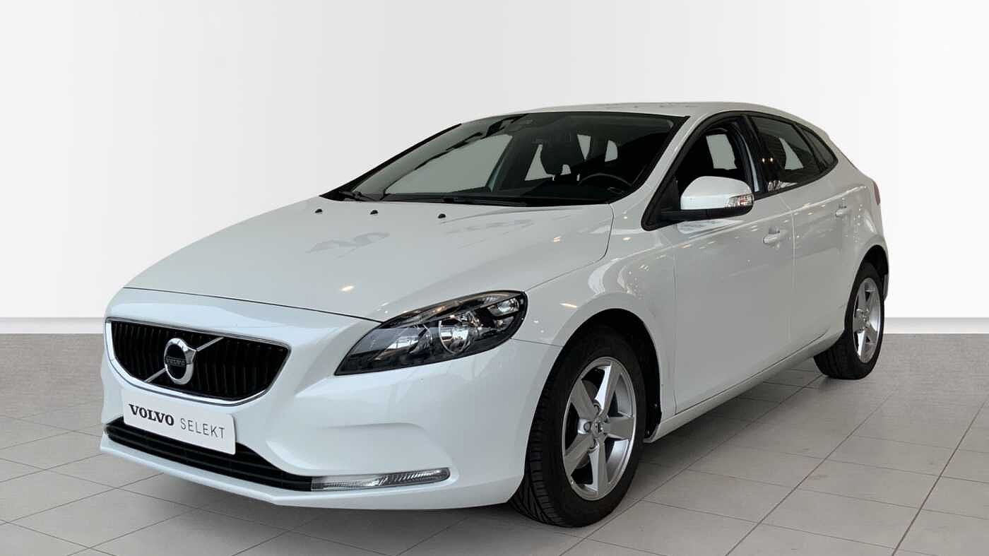 Volvo V40 D2-82 MAN Kinetic + Navi + Professional Pack + ... ...