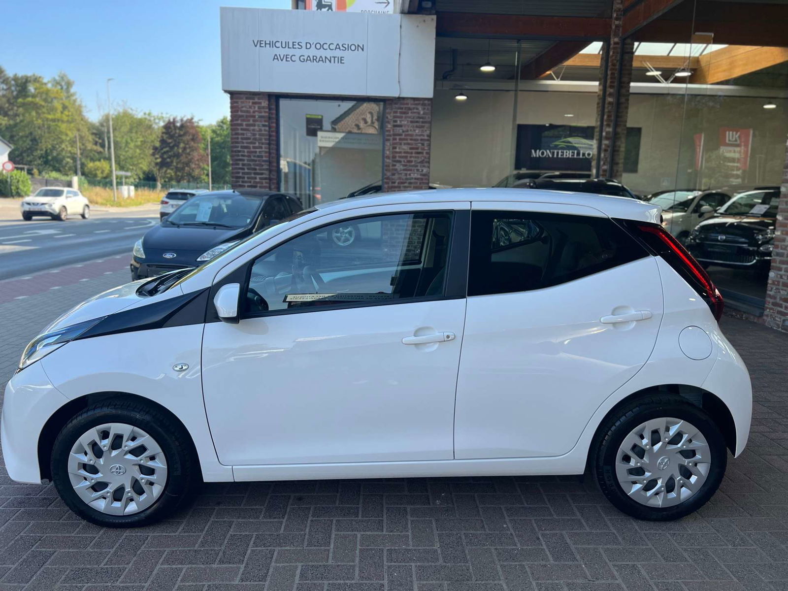 Toyota Aygo 1.0i VVT-i x II****5Km***Gsm 0475323828***