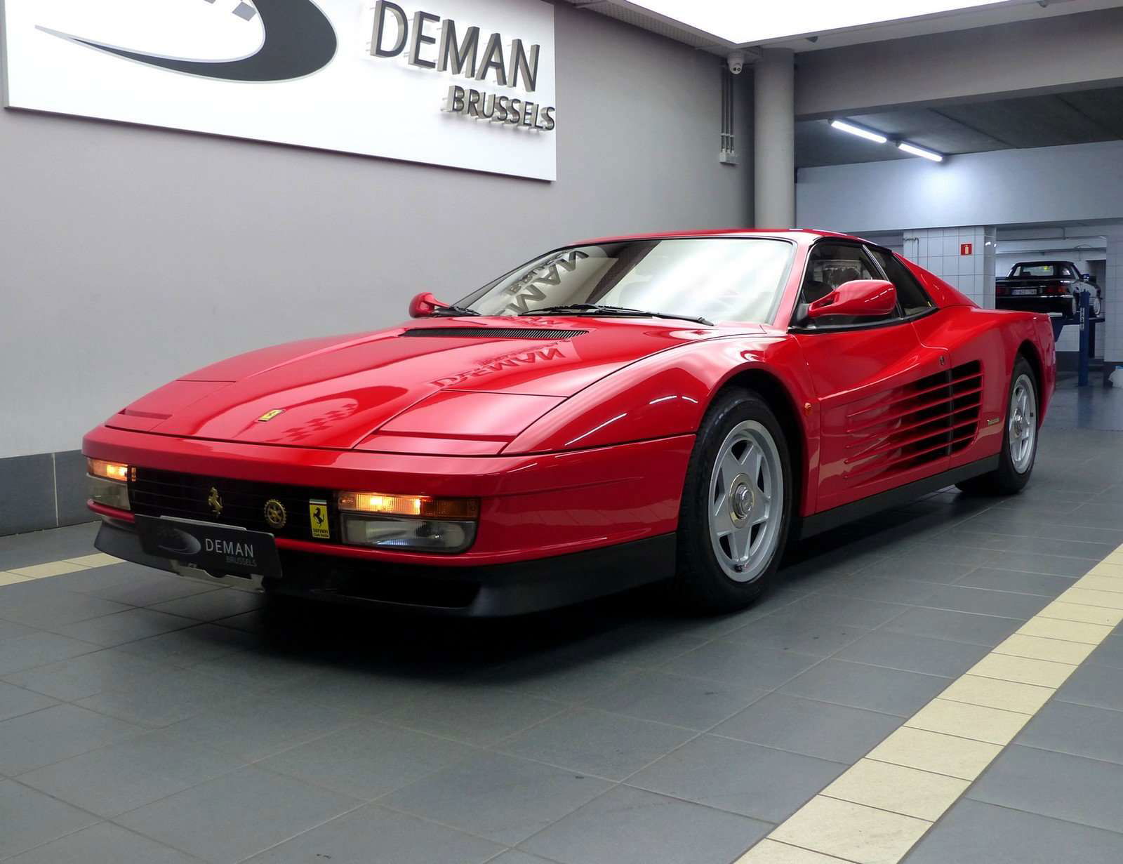 Ferrari Testarossa * Monodado * 18.000km * 1987 * full history
