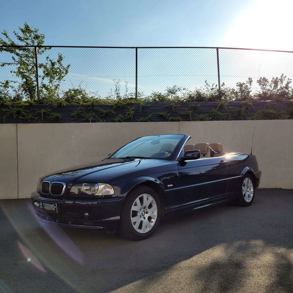 BMW 325 Cabriolet*Boîte Auto*Cuir*Historique*