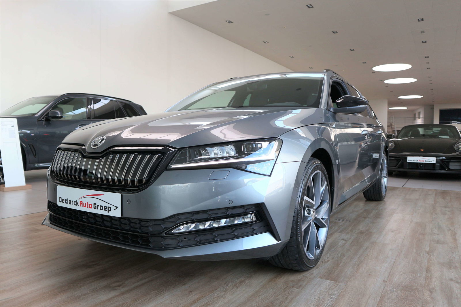 Skoda Superb 1.4TSIPLUG IN HYBRID iV*DSG*SPORTLINE*30G/KM*STOCK