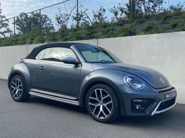 Volkswagen Beetle Cabriolet 1.2 TSI Dune *très peu de km*