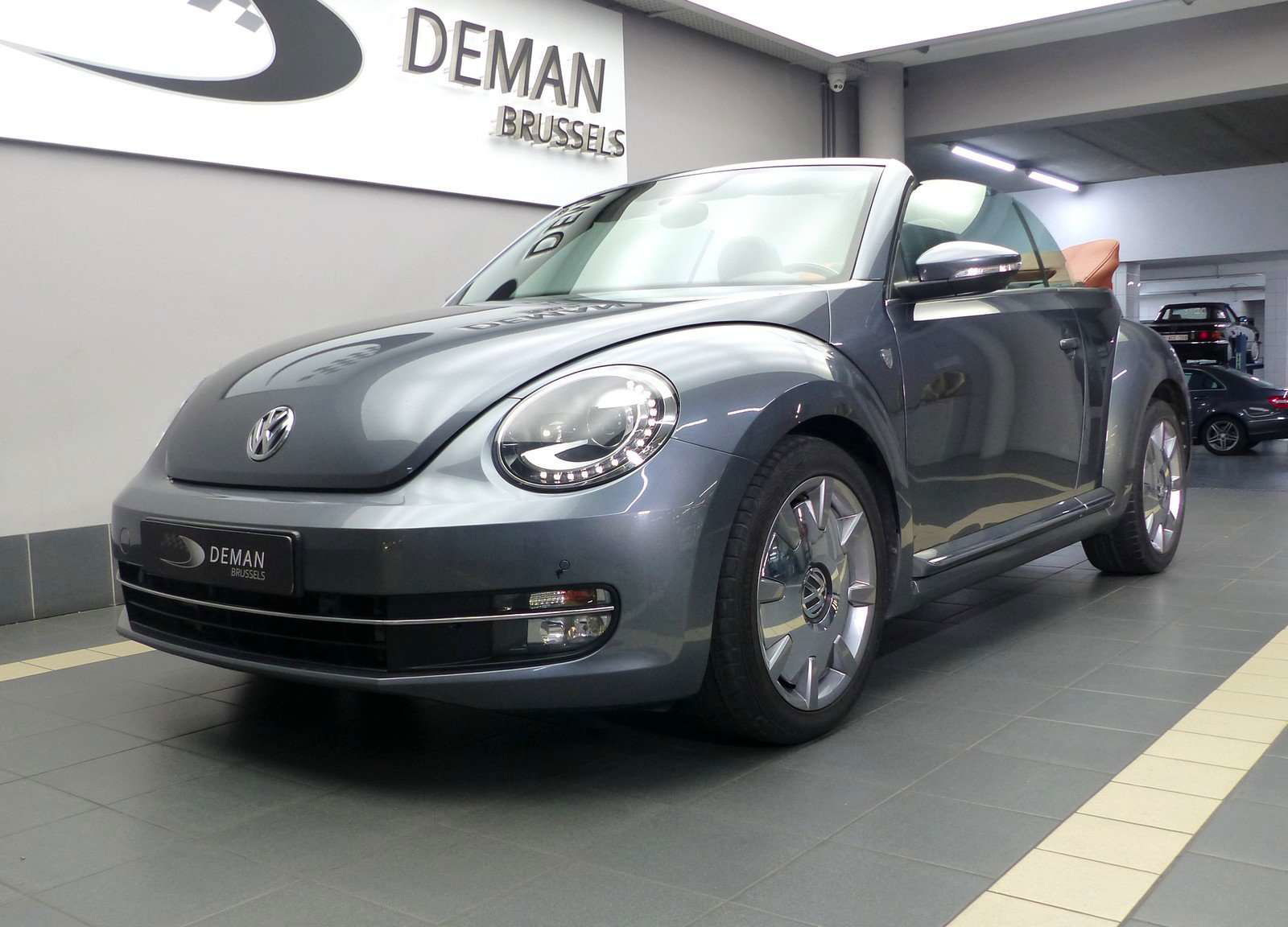 Volkswagen Beetle 1.4 TSI DSG * Cabriolet * Karmann * PTS * Camera