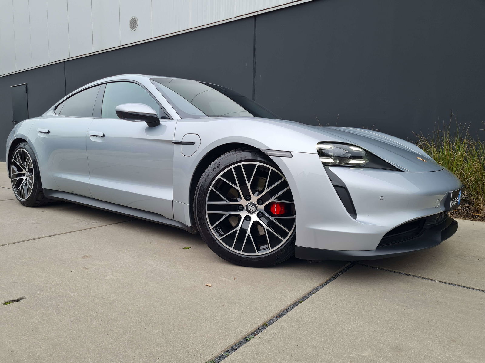 Porsche Taycan 4S*PERF.+BATT.*NIGHTVISION*BOSE*INNO DRIVE*360'CAM