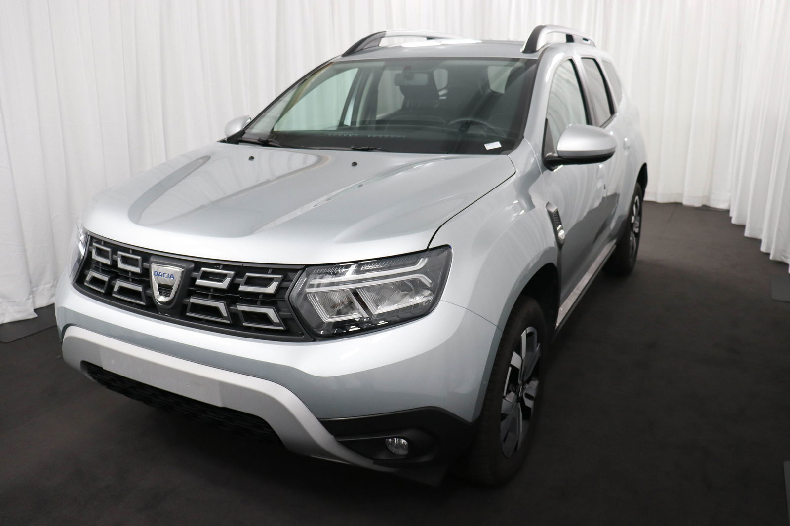 Dacia Duster blue dci prestige 116