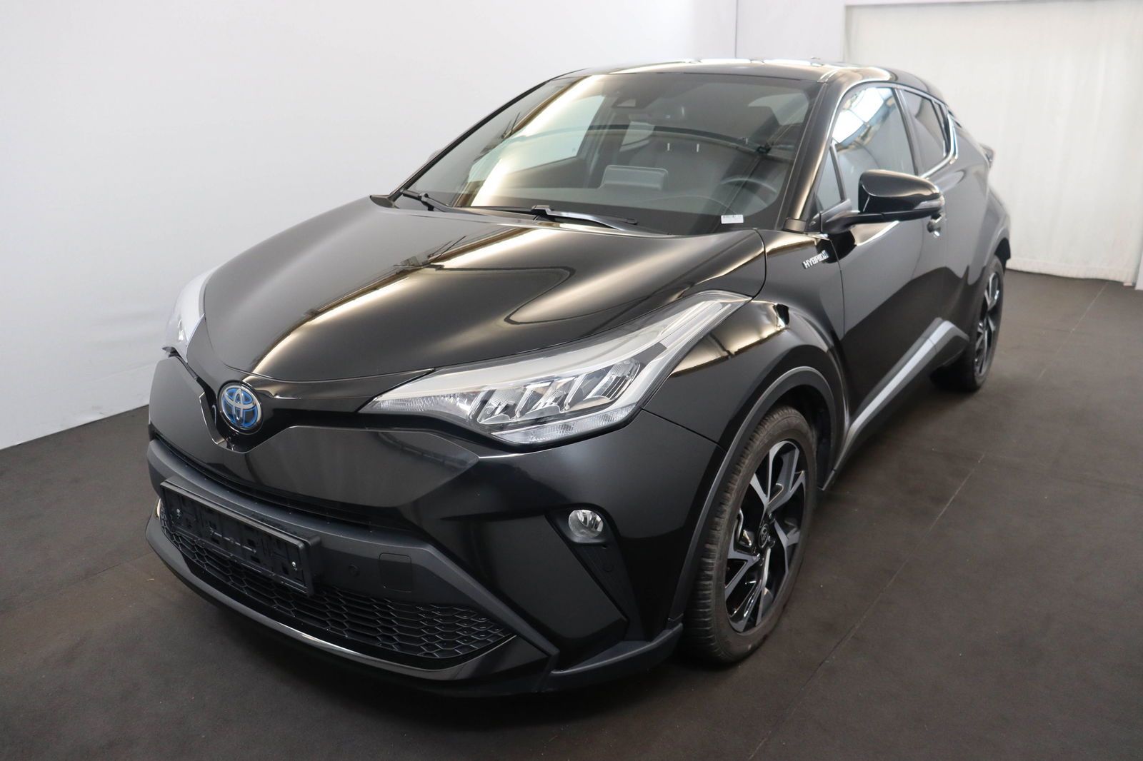Toyota C-HR vvt-i hybrid c-lub mono-tone e-cvt 98 AT