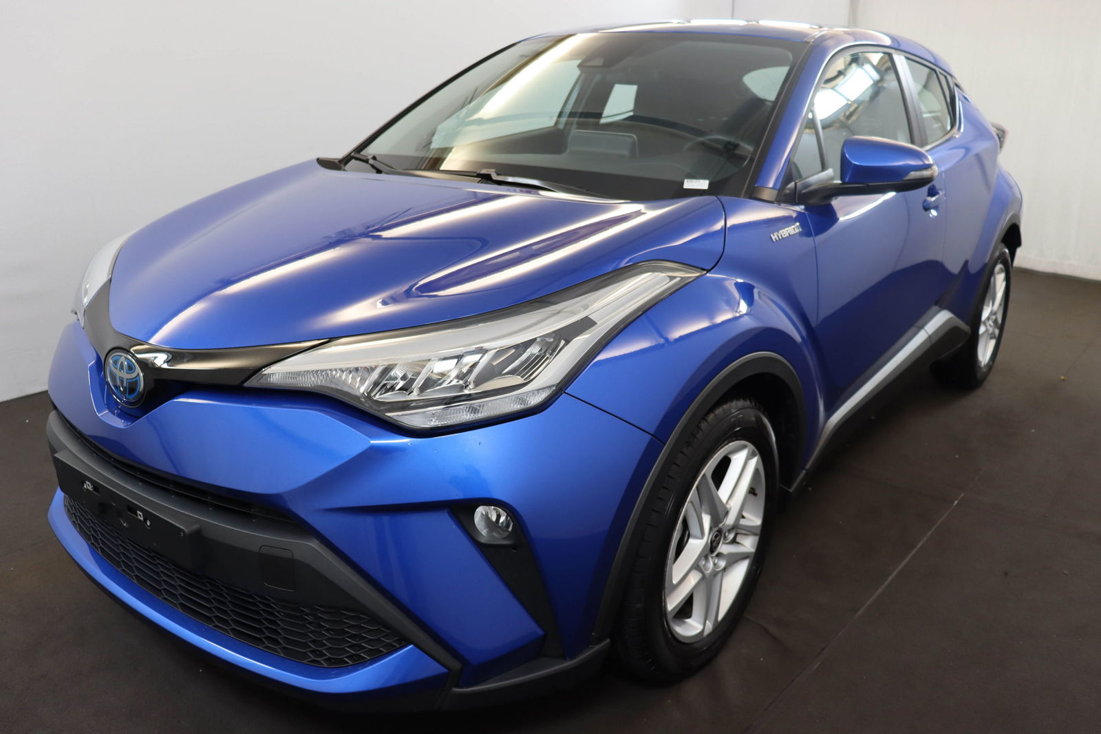 Toyota C-HR 1.8i vvt-i hybrid c-enter e-cvt 98 AT