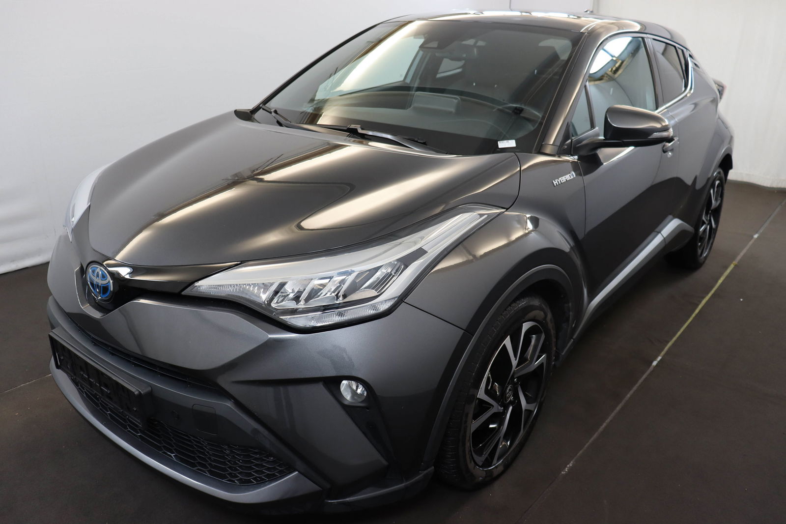 Toyota C-HR vvt-i hybrid c-lub mono-tone e-cvt 98 AT