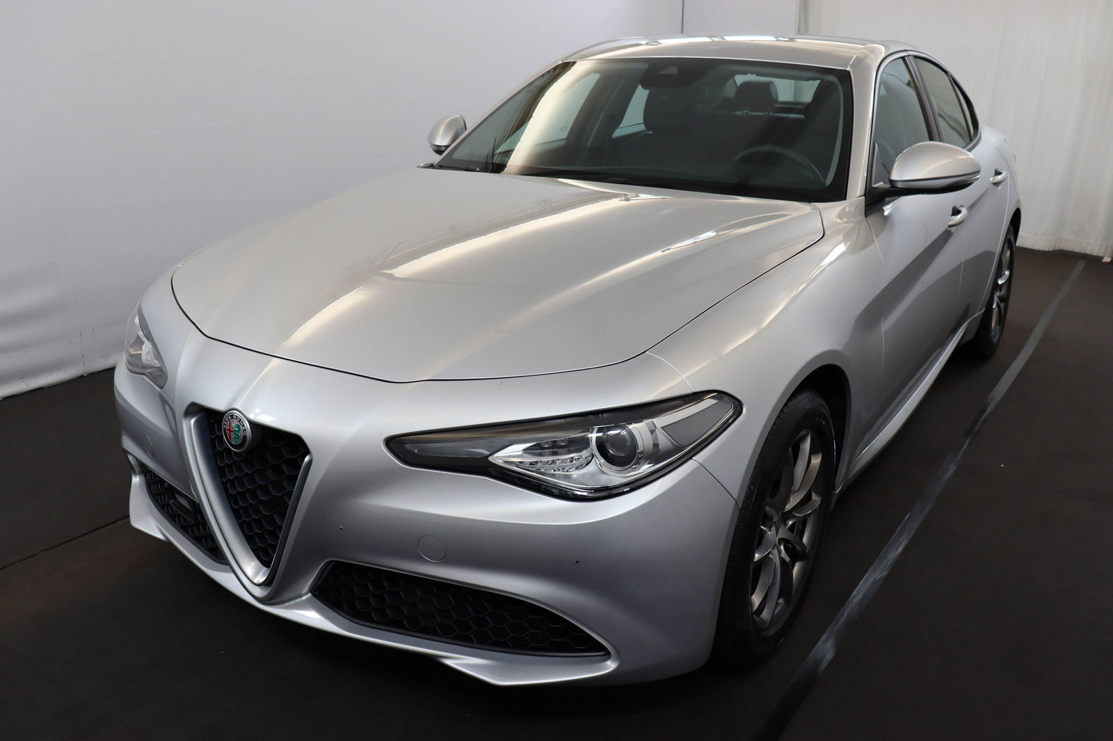 Alfa Romeo Giulia super 200 AT