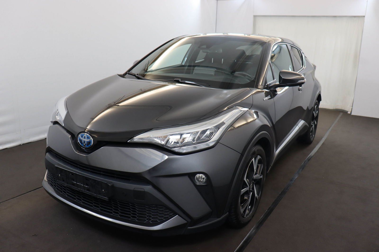 Toyota C-HR vvt-i hybrid c-lub mono-tone e-cvt 98 AT