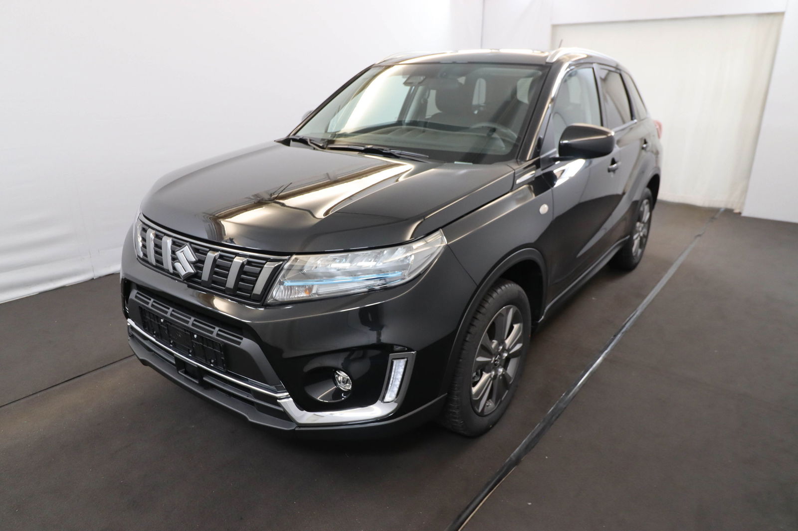 Suzuki Vitara dualjet hybrid gl+ 102 AT