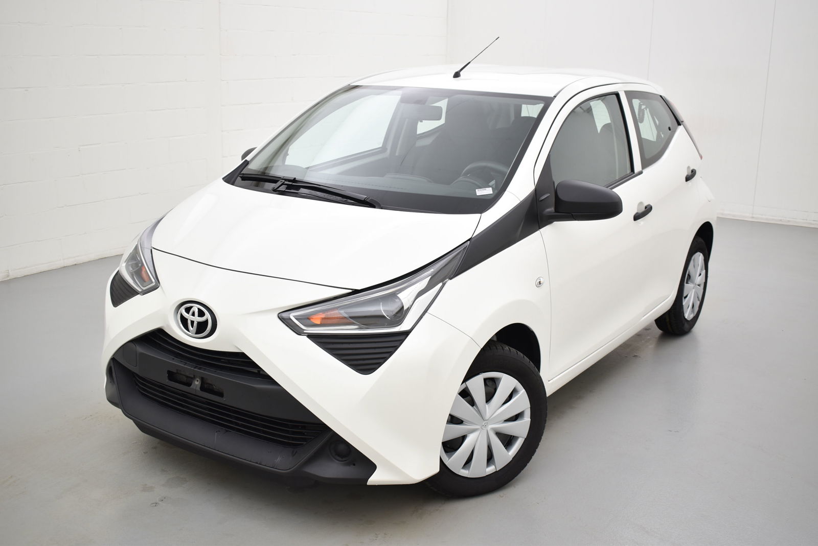 Toyota Aygo vvt-i x-version II 72