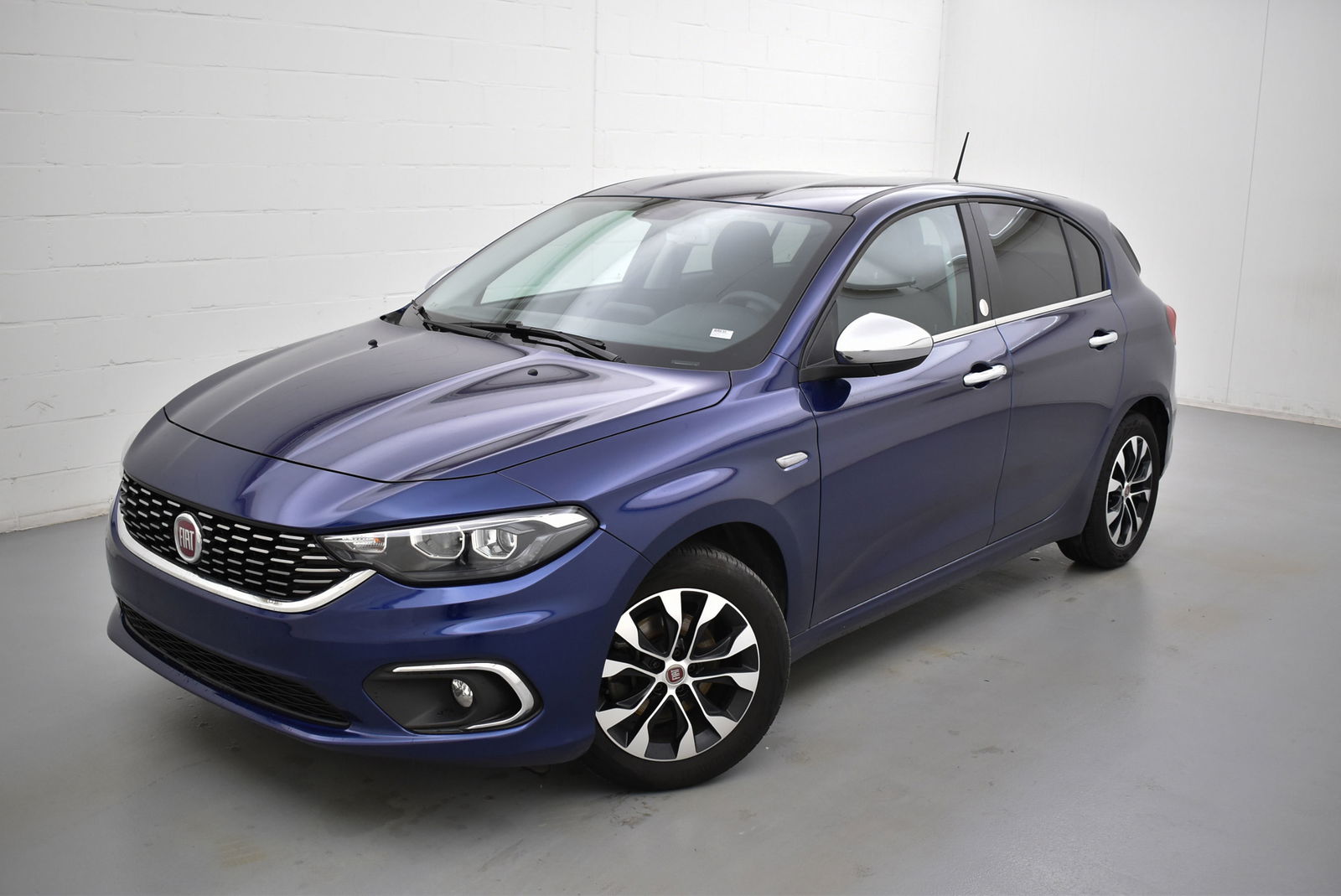 Fiat TIPO HATCHBACK mirror business 95